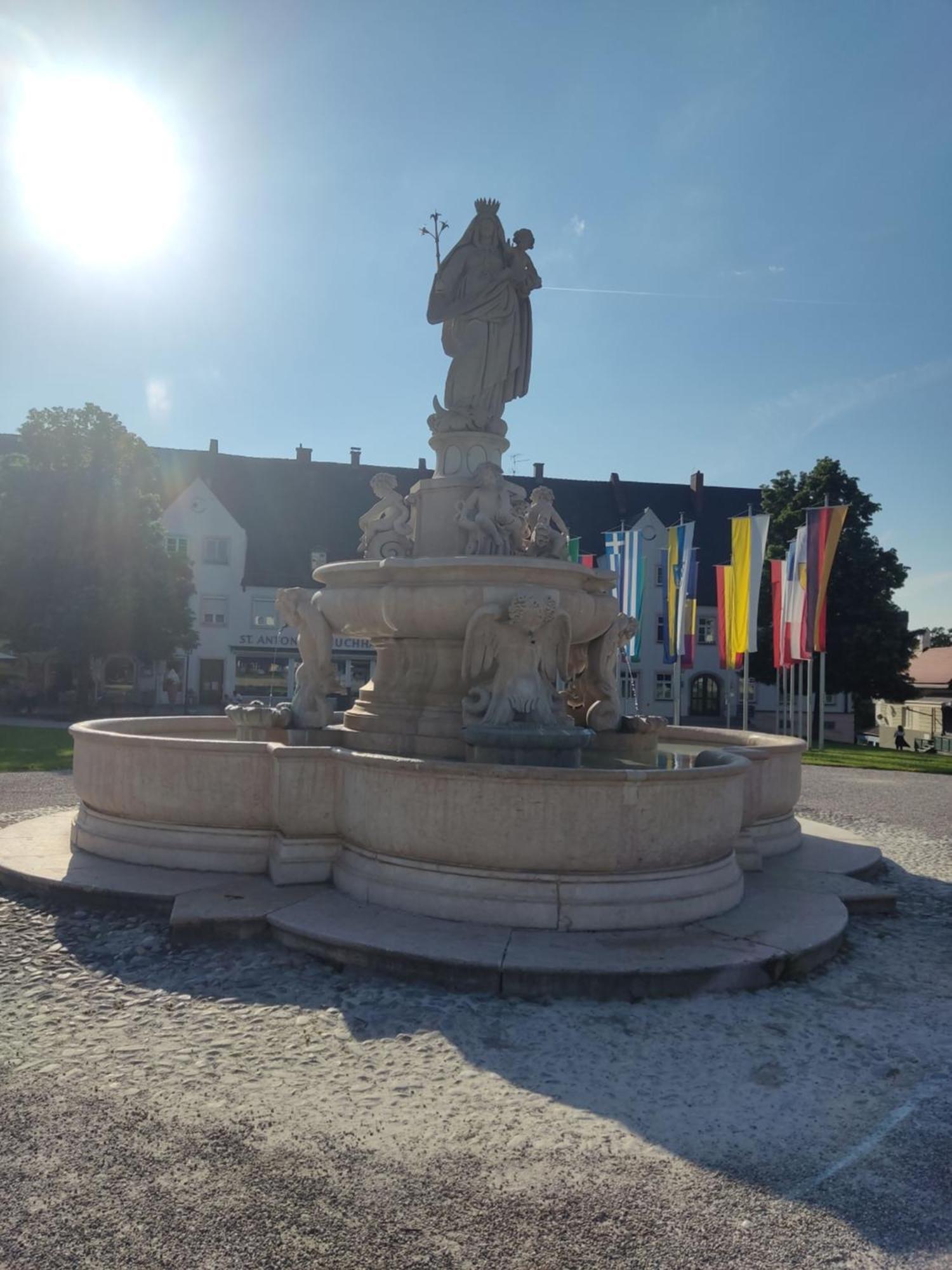 Ferienwohnung Enzian - Naehe Kapellplatz - Oeffentlicher Parkplatz - Aufzug Altötting Exteriör bild